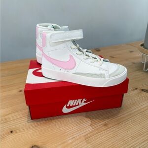 Nike Blazer Mid ‘77 Big Kids White and Pink Sneakers